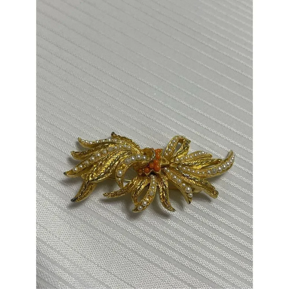 Bellini Faux Pearl Brooch Estate